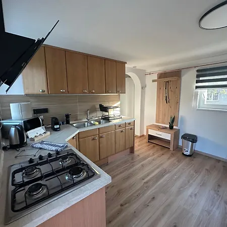 Apartament Zarda Appartman *